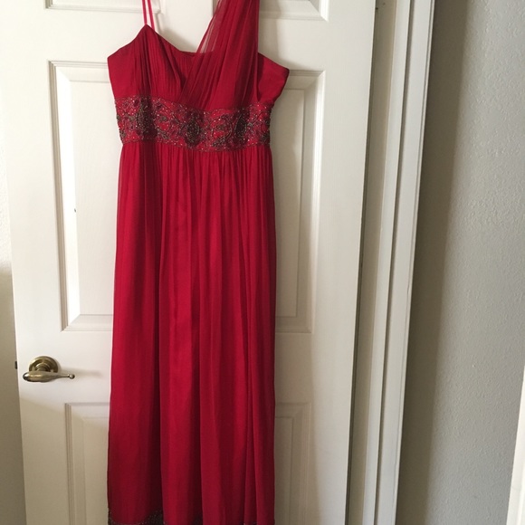 Dress - Picture 1 of 2